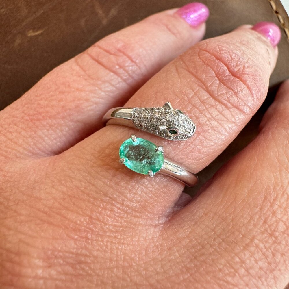 Emerald Panther Head Ring in Sterling Silver